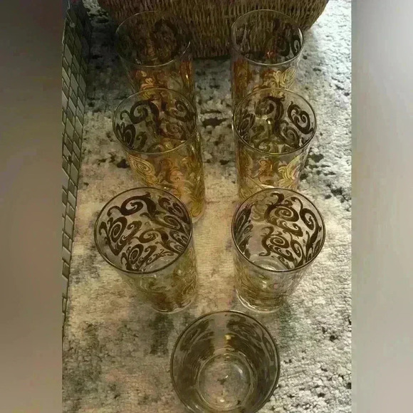 Vintage Glass Cup with Swirls in Gold Color Set of 7 - Picture 2 of 11